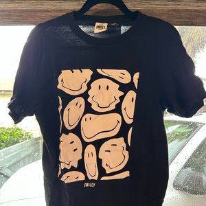 Smiley t shirt black